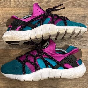 Rare Nike Huarache NM Radiant Emerald Men Sz 9.5 Women Sz 11